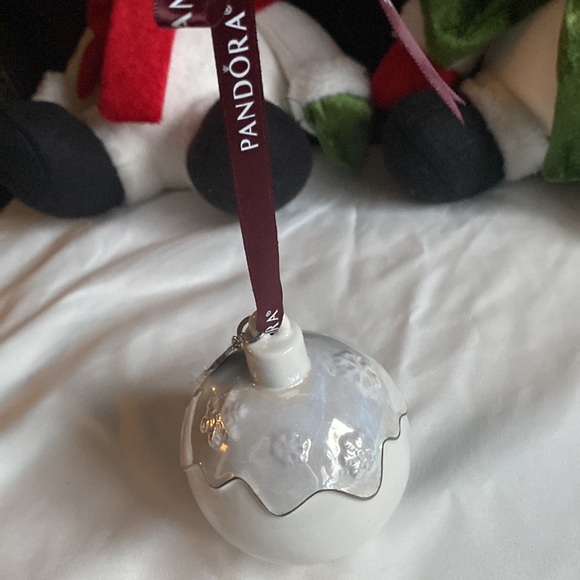 2018 pandora snowball Christmas ornament collectors ornament - Picture 5 of 6